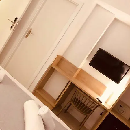 Hotel Victori 3*