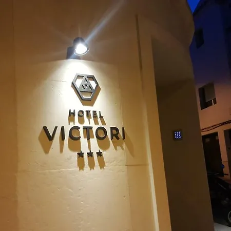 Victori 3*