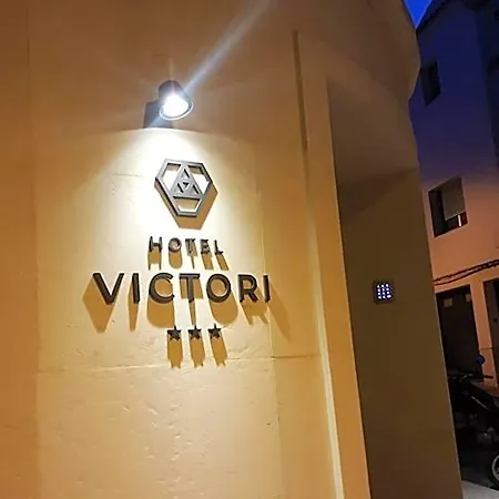 Victori Hotel 3*