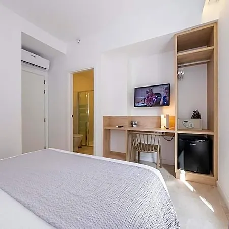 Victori Hotel 3*