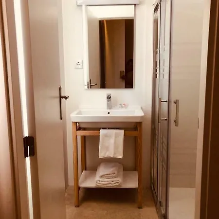 Victori Ξενοδοχείο Ες Καστέλ